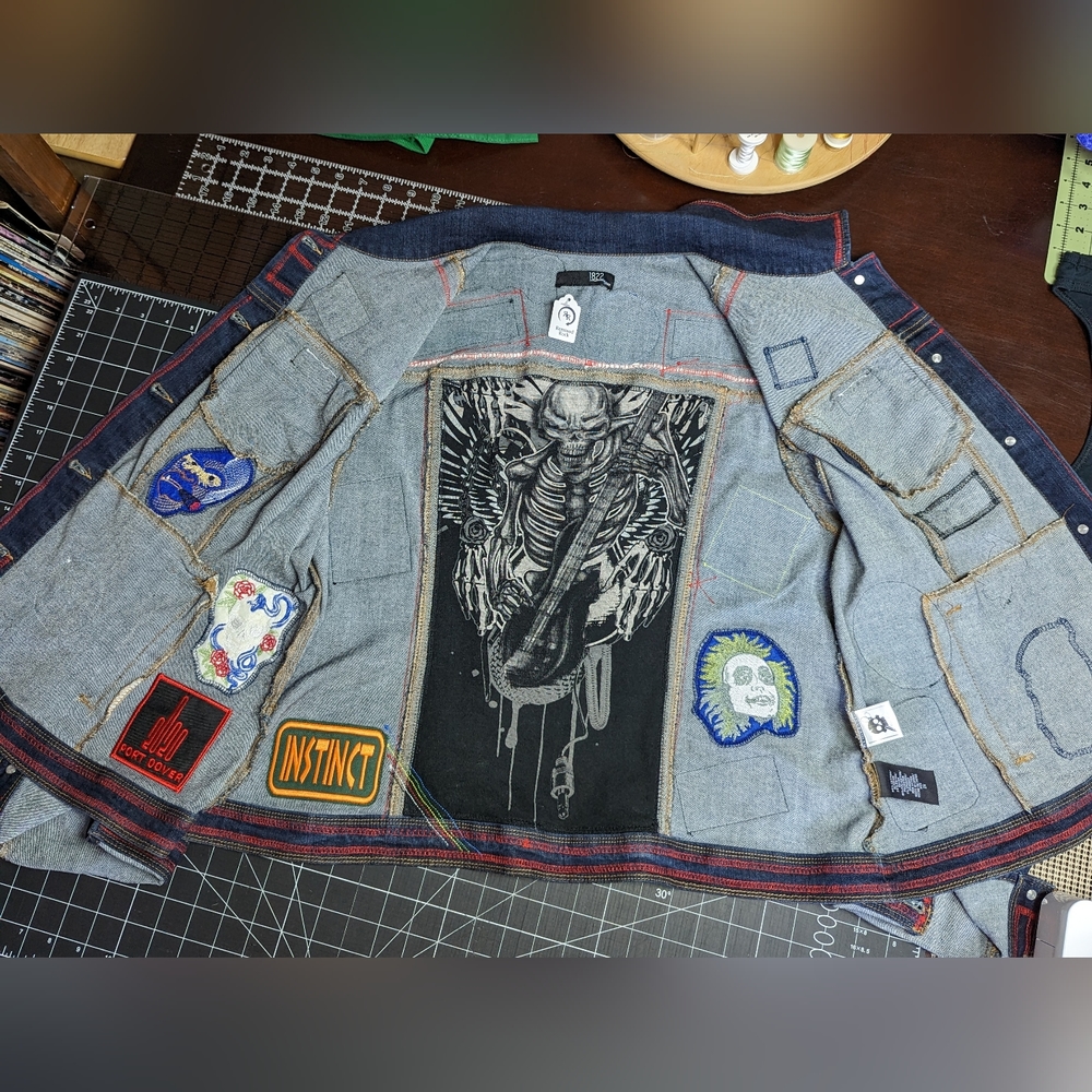 Rocker Jean ๐ค Jacket - Picture 13 of 17